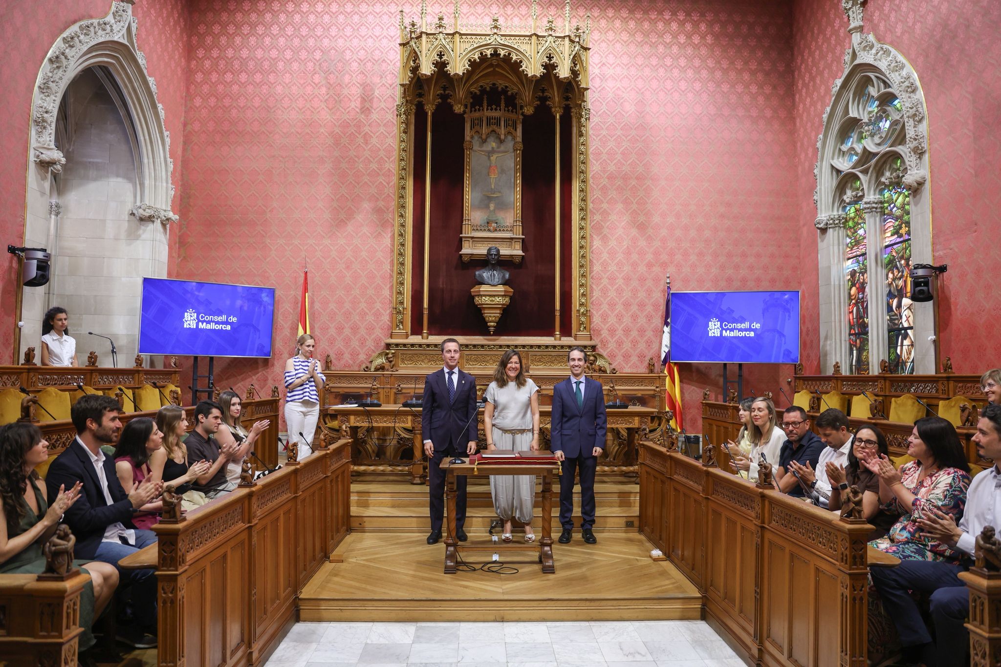 Pressa de possessió de 16 nous funcionaris del Consell de Mallorca.